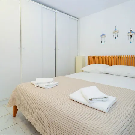Holiday home Dimitris Garden House *