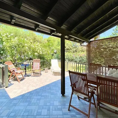 Dimitris Garden House