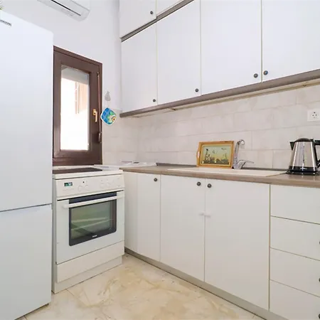 Holiday home Dimitris Garden House *